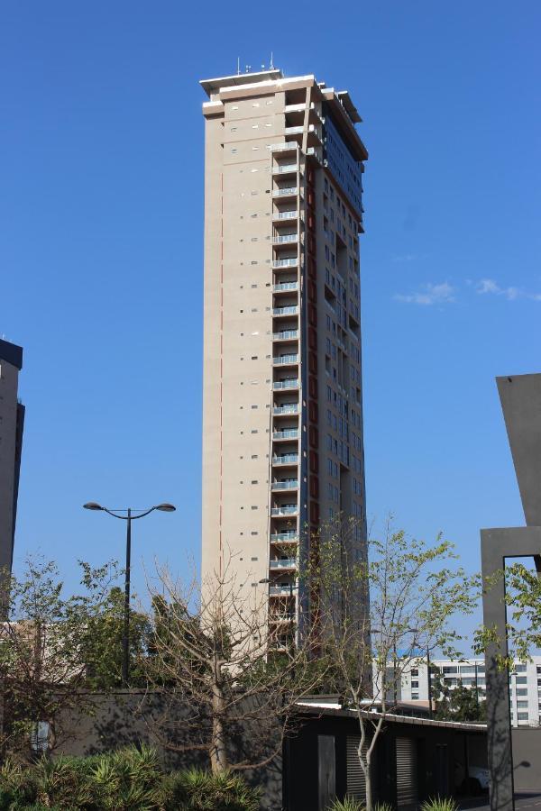 Green Avenue Apartments ハボローネ エクステリア 写真